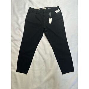 Warp+Weft Women’s Black JFK Skinny Plus Size 22W